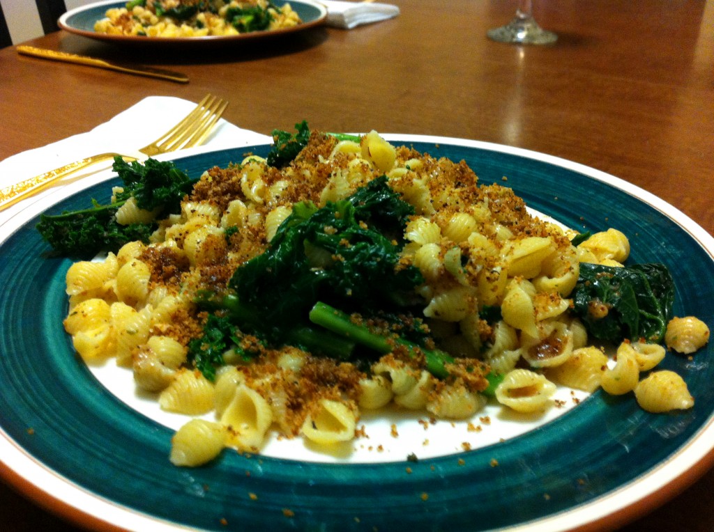Kale Pasta with Breadcrumbs, kale pasta, kale and pasta, kale, pasta, Italian, olive oil, sage-infused olive oil