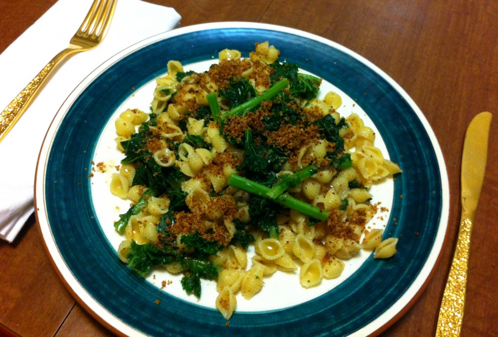 Kale Pasta with Breadcrumbs, kale pasta, kale and pasta, sage-infused olive oil, kale, pasta, Italian, anchovies, garlic
