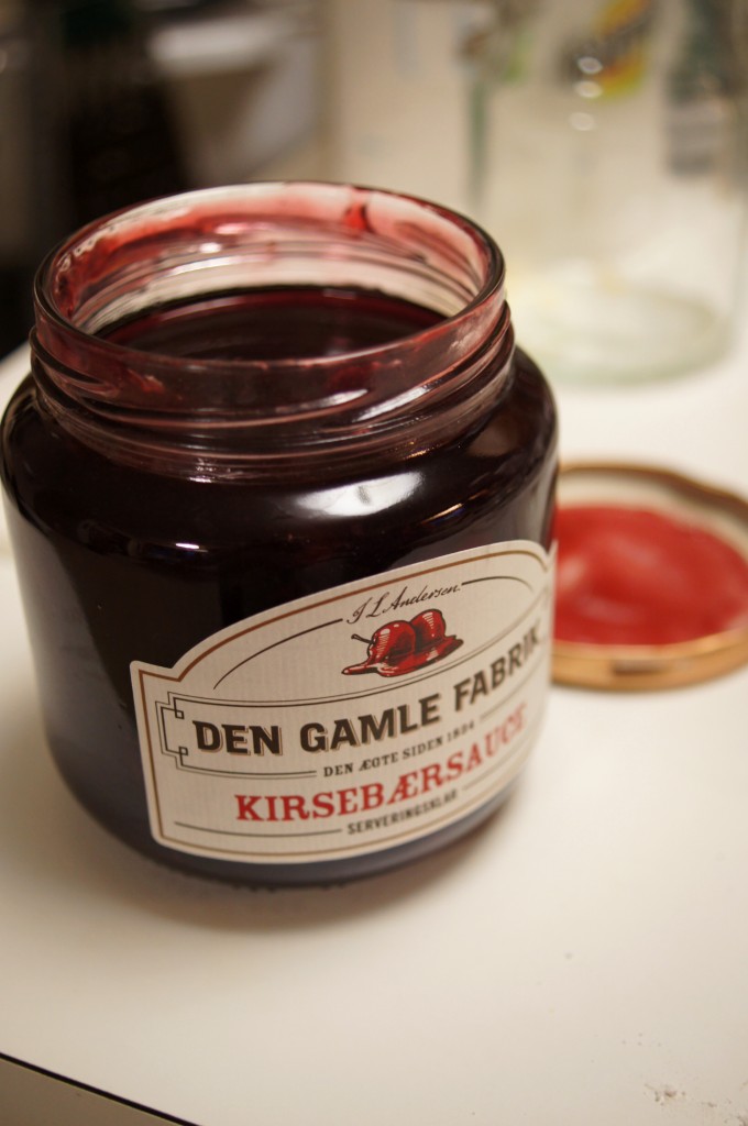 Den Gamle Fabrik Cherry Sauce