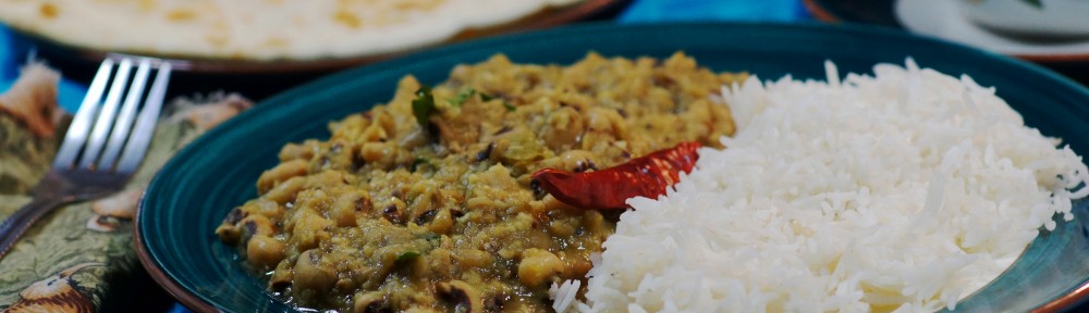 Coconut-Smothered Black-Eyed Peas Curry