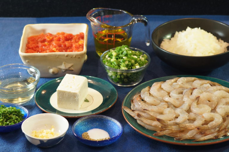 Baked Prawns in Tomato Sauce with Feta (Garithes Yiouvetsi)FLAVORFUL ...
