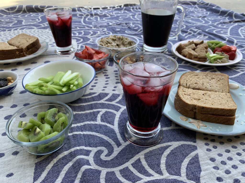 Backyard Picnic with Hibiscus Tea 